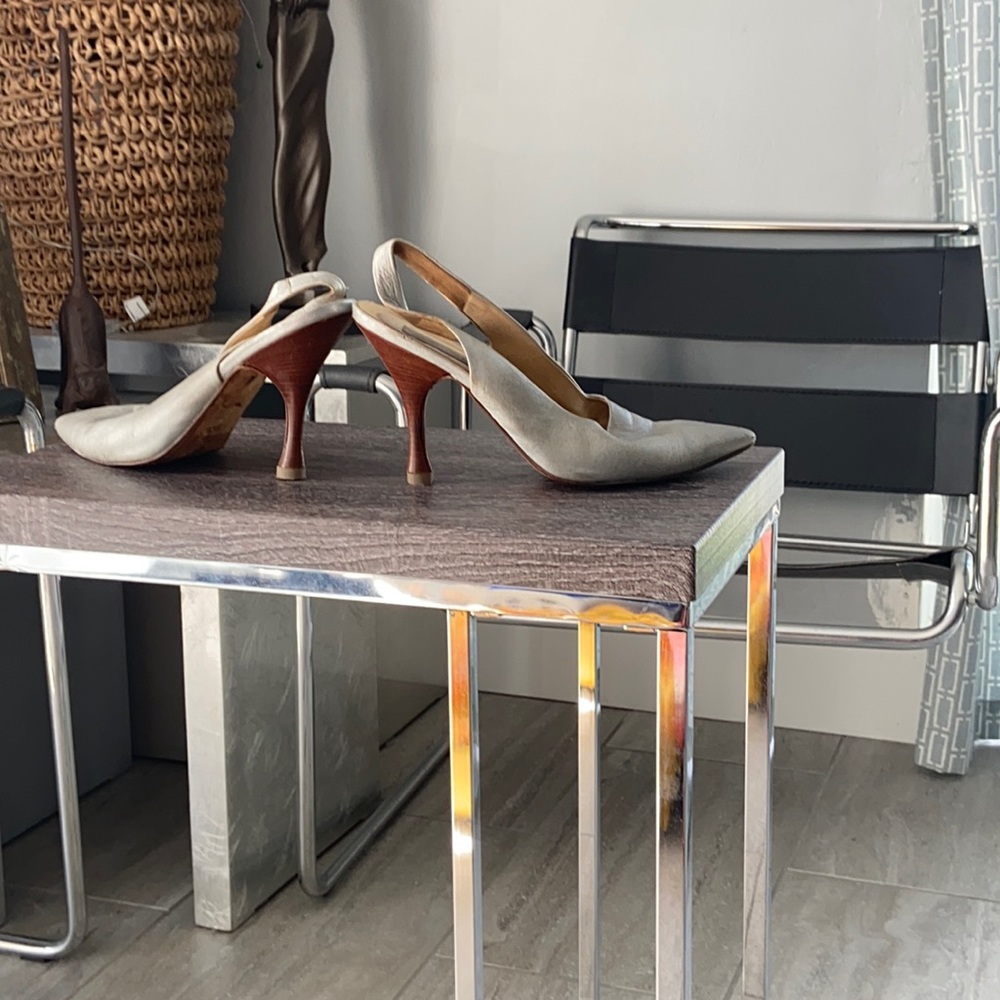 Via Spiga Gray Slingback Heels
